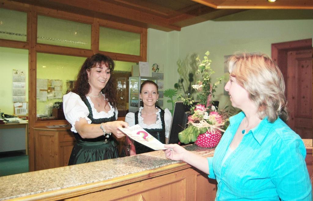 Hotel Am Kofel - Gesundheitszentrum Oberammergau Buitenkant foto