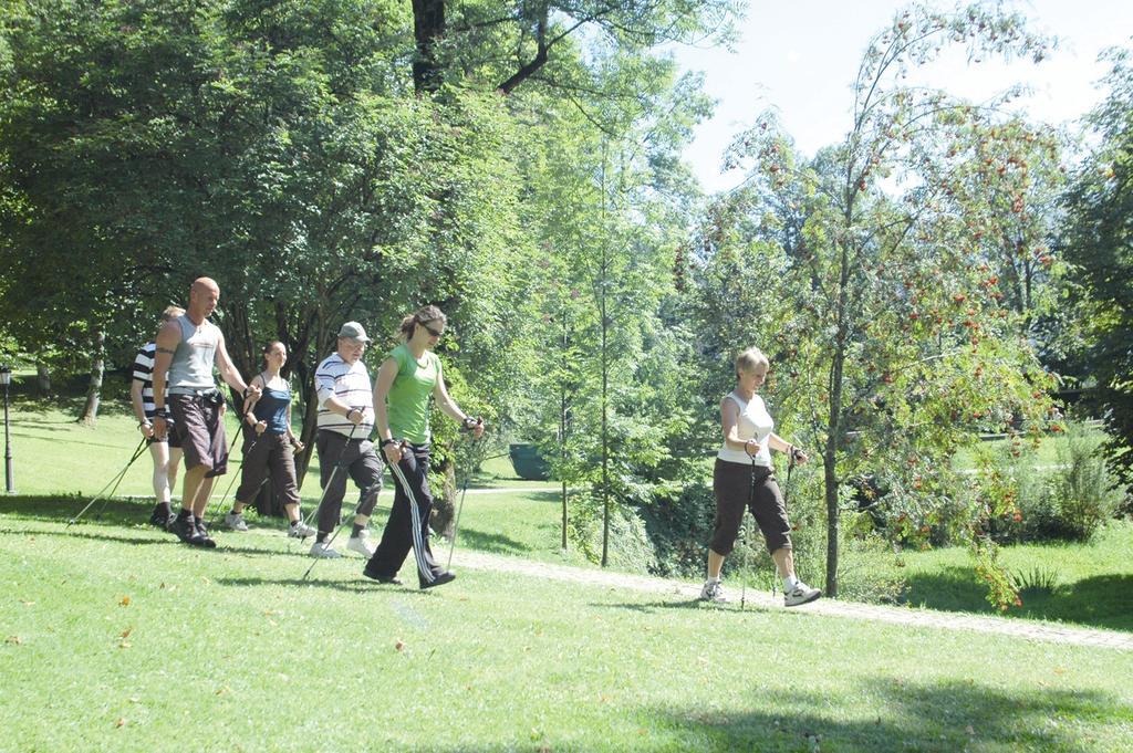 Hotel Am Kofel - Gesundheitszentrum Oberammergau Buitenkant foto